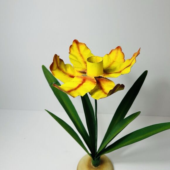 Vintage Daffodil Metal Candle Holder Flower Silvestri Metal Candlestick 12" - Picture 2 of 10